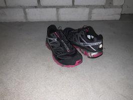 Salomon XT Wings 2 Trail-Laufschuhe, Damengrösse 43