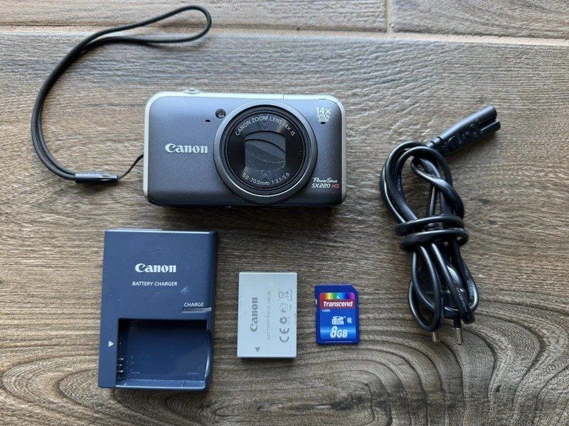 Canon Fotocamera: Canon PowerShot SX220 HS 12.1 MP – Usato da Reinach BL venduto da colmarer