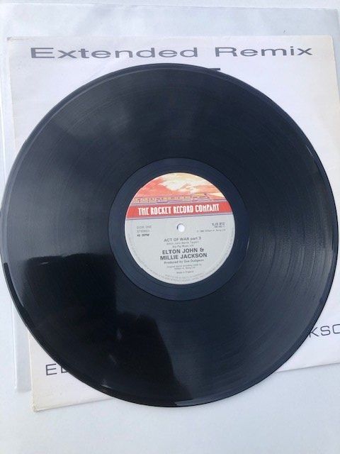 Schallplatten: Elton John – Gebraucht aus Aarwangen von Jukebox3 3