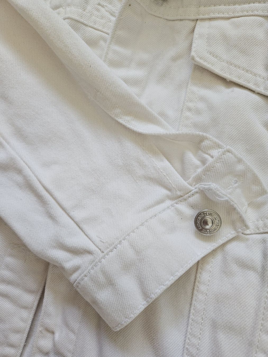 Jacken: Jennyfer Jeansjacke Weiss Grösse M  – Gebraucht aus Urdorf von Colina 2