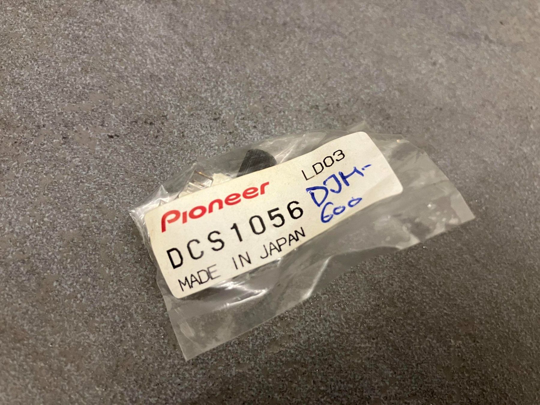 Componenti elettronici: Pioneer DCS1056 Poti Master Level DJM-600 – Nuovo e nell'imballaggio originale da Ruswil venduto da elthorak