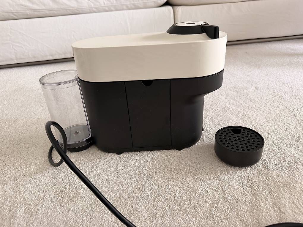 Macchine per caffè & Macchine per espresso: Nespresso Essenza Mini Kaffeemaschine  – Usato da Adligenswil venduto da TST04 1