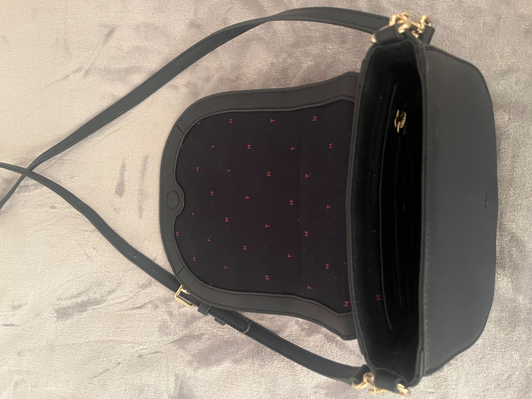 Borse da donna: TOMMY HILFIGER Honey Saddle Bag – Usato da Zürich venduto da sop_5b8y 2