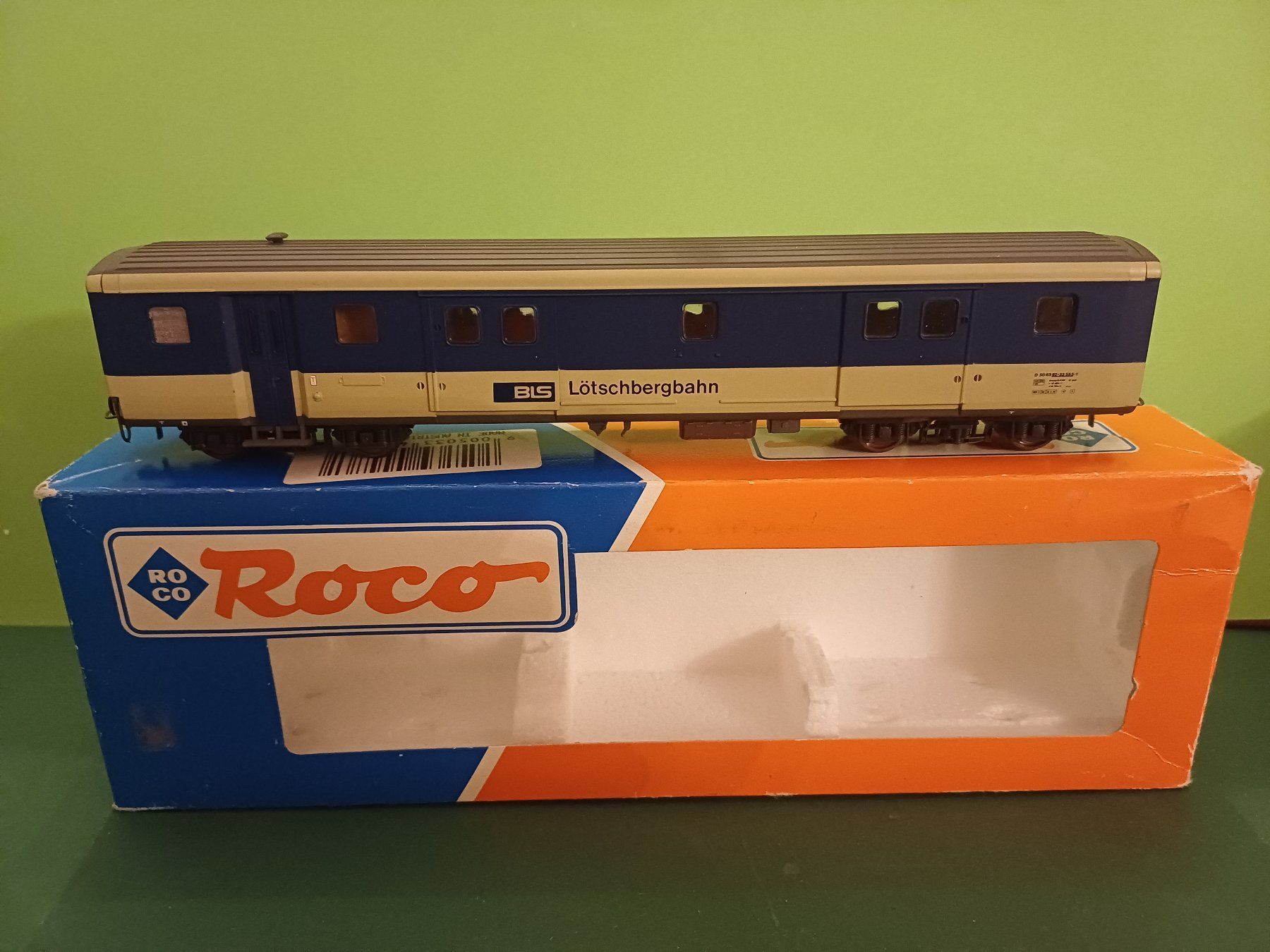 Roco Modellini di ferrovie: Roco Gepäckwagen der BLS – Usato da Bassersdorf venduto da darki77