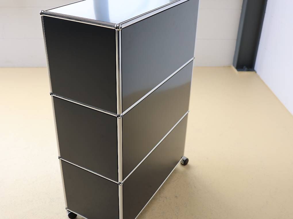 USM Scaffali: USM Haller Highboard Anthrazitgrau Lieferung&Umbau möglich – Usato da Meinisberg venduto da atelier_TILIJA 6