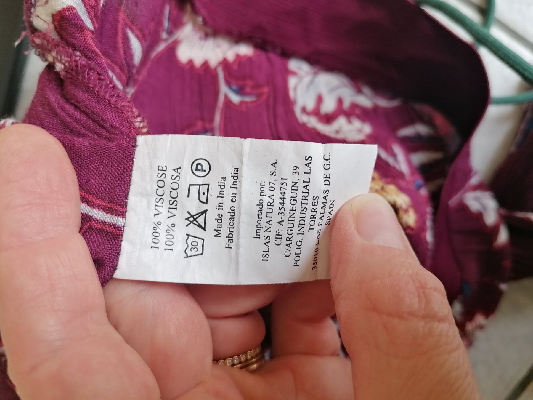 Jacken: Blouson aus feiner Viskose mit wunderschönem Print. – Gebraucht aus Schönenbuch von sop_n7zd 4