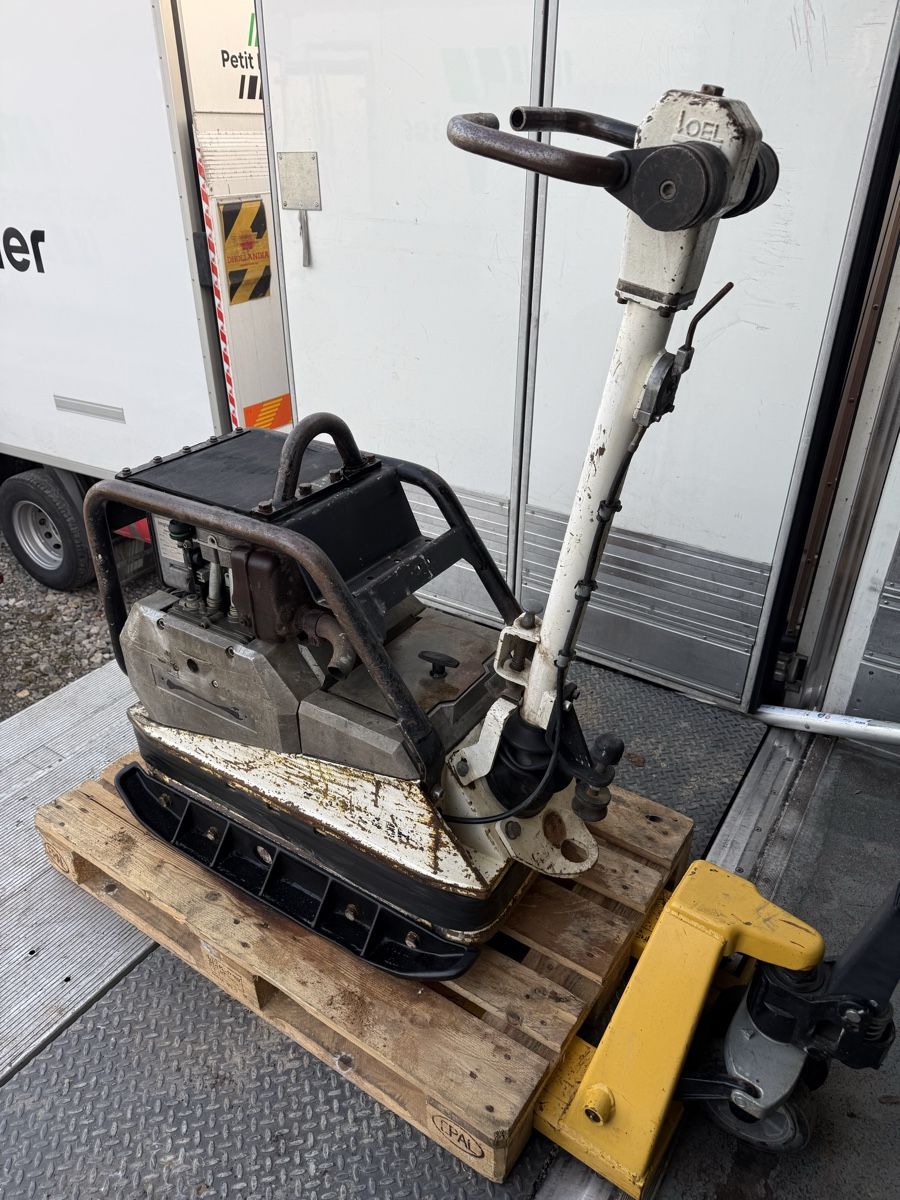 Wacker Neuson Toutes les machines: Wacker Neuson DPU-4045H Rüttelplatte-Vibroplatte – D'occasion à Zürich par DraganM. 1
