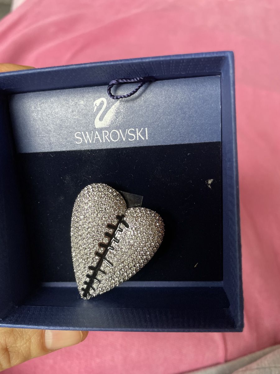 Swarovski Spille & Fermagli: Brosche – Nuovo (secondo la descrizione) da Reinach AG venduto da M_2024 1