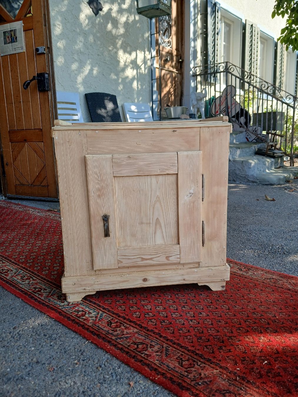 Commodes: kleines Tannenholz Möbel  – D'occasion à Hagenbuch ZH par bromaer 1