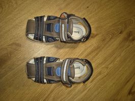 Sandalen Grösse 25