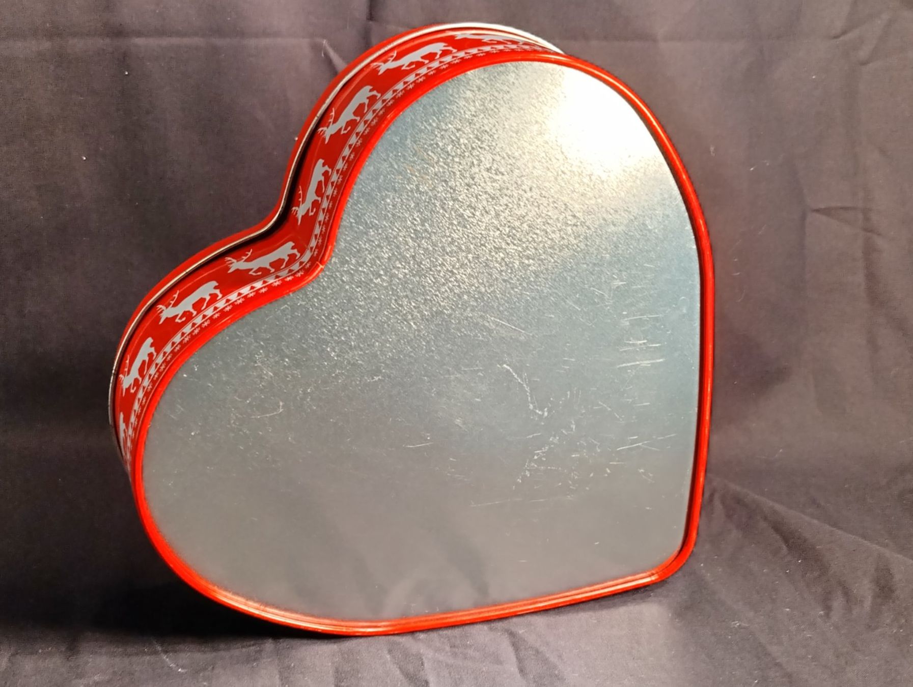 Sonstige Dekorationen & Accessoires: Blechbüchse Herz, 2 Hirsche – Gebraucht aus Bellach von JingleCherry 2