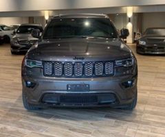 Jeep Grand Cherokee SUV grigio scuro usato buone condizioni