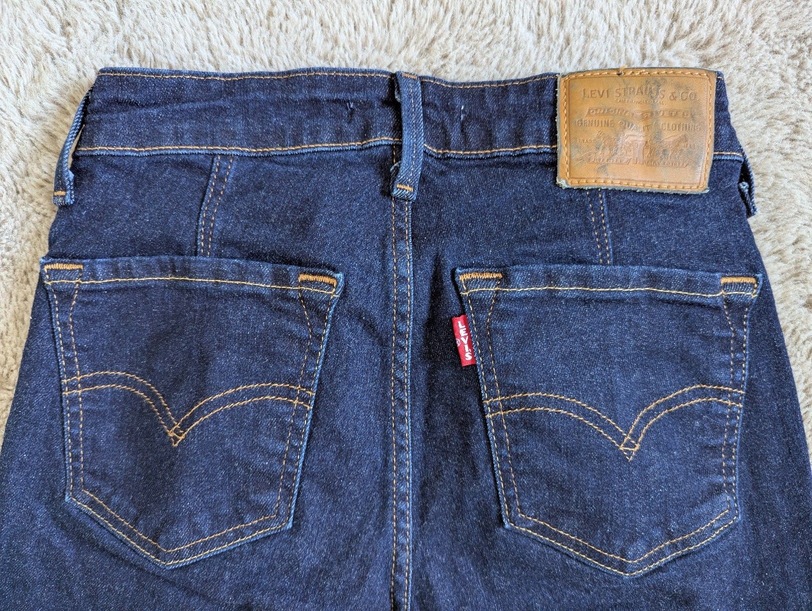 Levi's Jeans: jean Levi's 26 – Usato da Montreux venduto da dem_gyt9 3