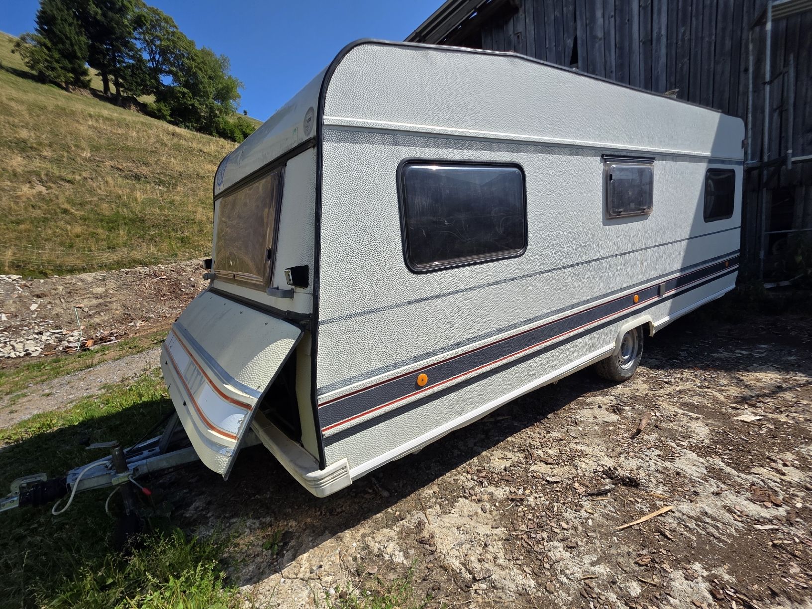 Veicoli da campeggio: Wohnwagen – Usato da Schwarzenberg LU venduto da Sonvog 1