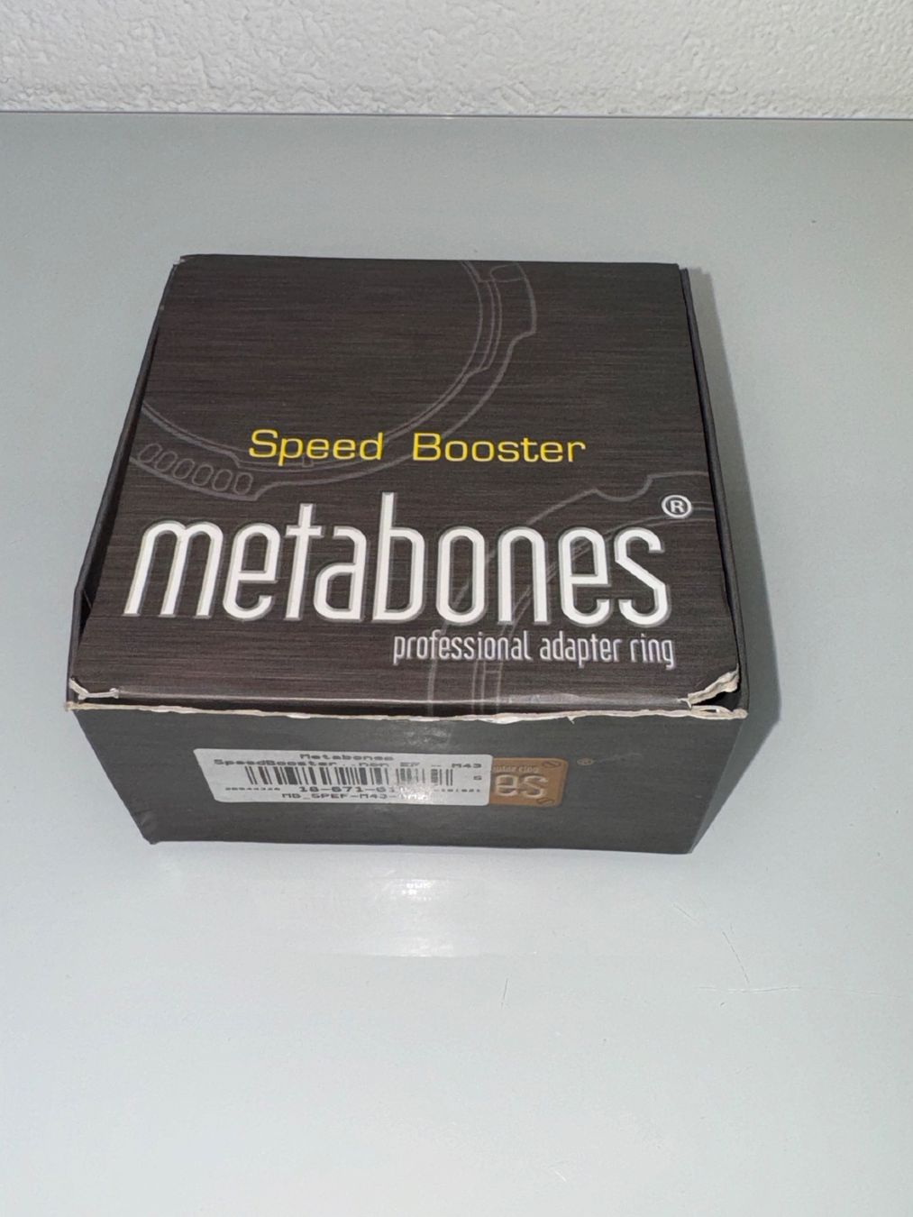 Canon Obiettivi: METABONES Speedbooster/Adapter Canon EF to Micro Four Third – Usato da Therwil venduto da Radule