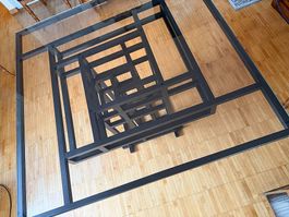 Table carrée avec plateau en verre de 74H et 120L