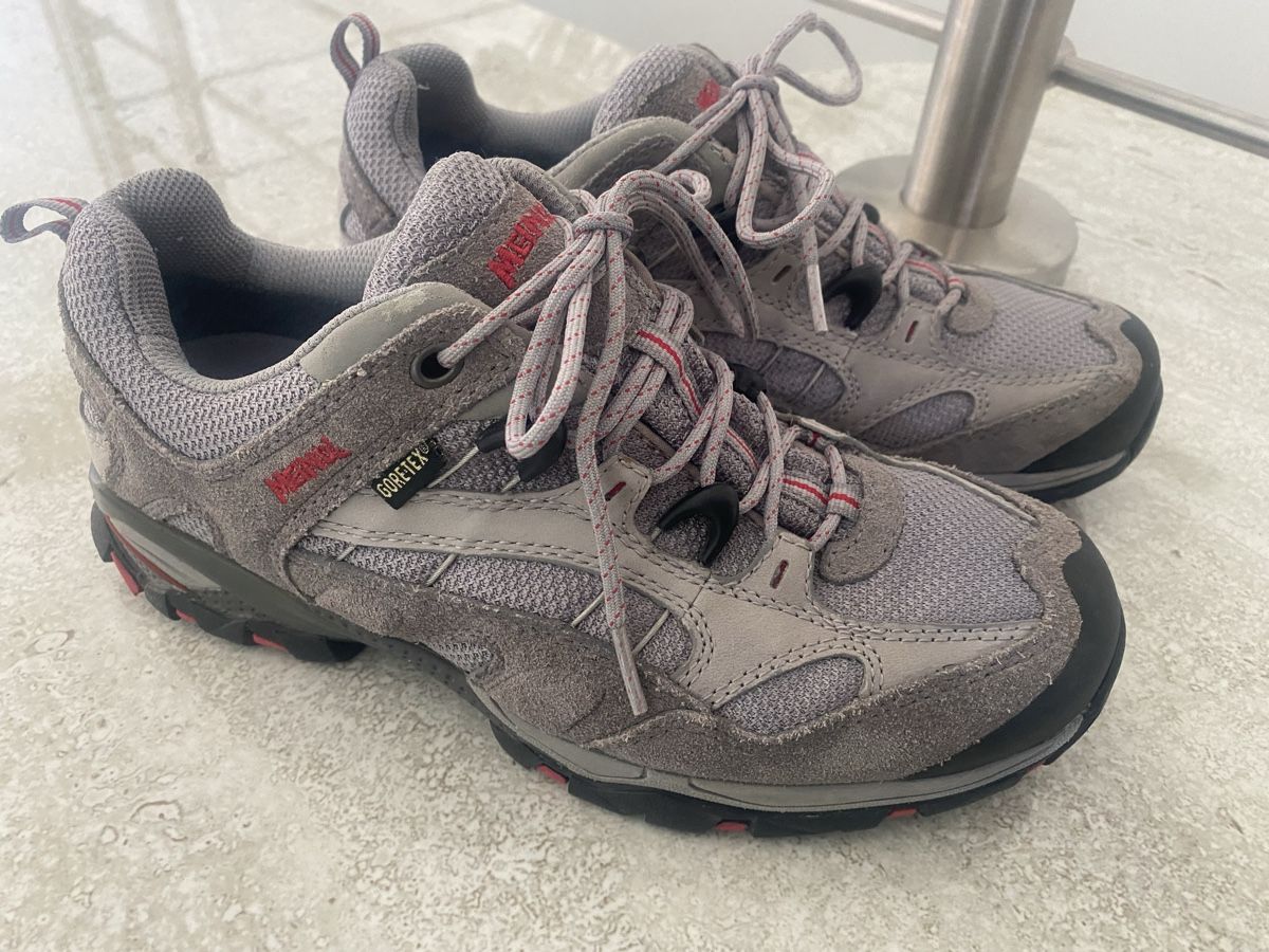 Meindl Damenschuhe: Meindl Wanderschuhe Gr 37.5 240mm – Gebraucht aus Birrwil von Bendegriz 1