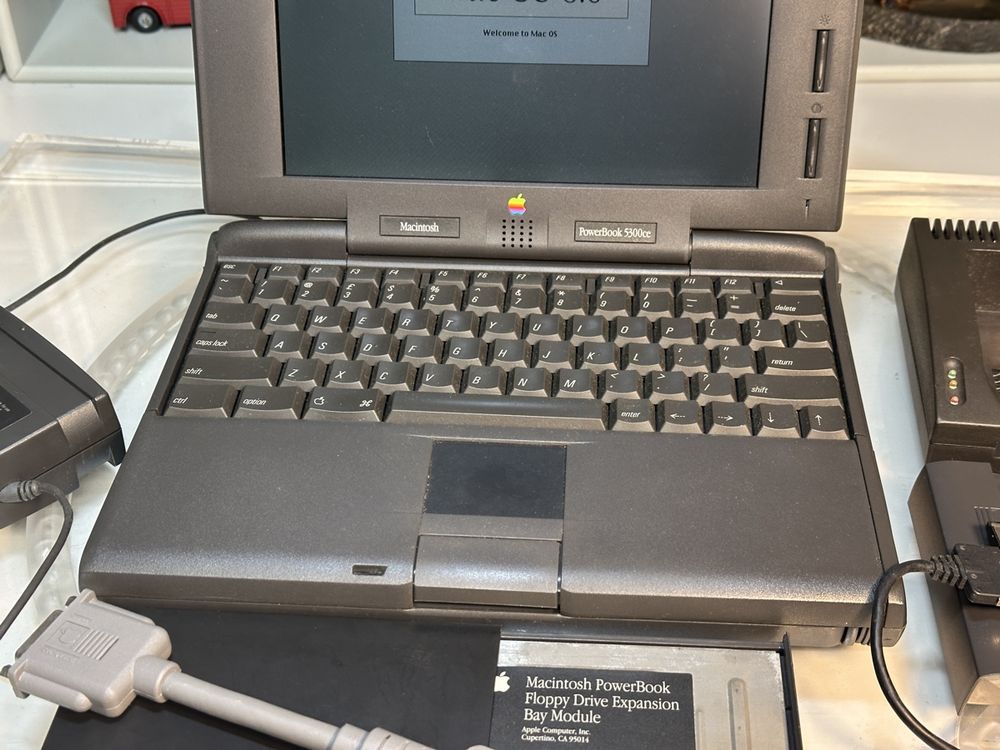 Macintosh PowerBook 5300ce - Kult Laptop aus 1996! (Gebraucht) in ...