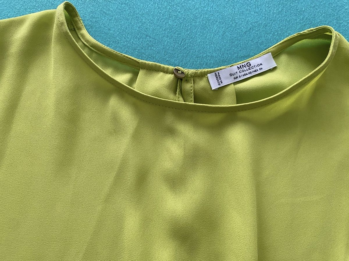 Benetton Hosen: Benetton Hose & Mango Bluse – Gebraucht aus Zollikerberg von Jvac2 1