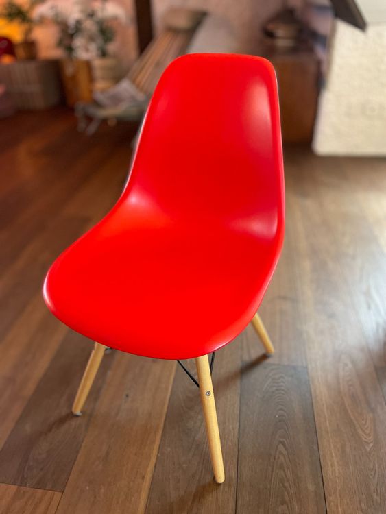 Eames dining chairs x6 Kaufen auf Ricardo