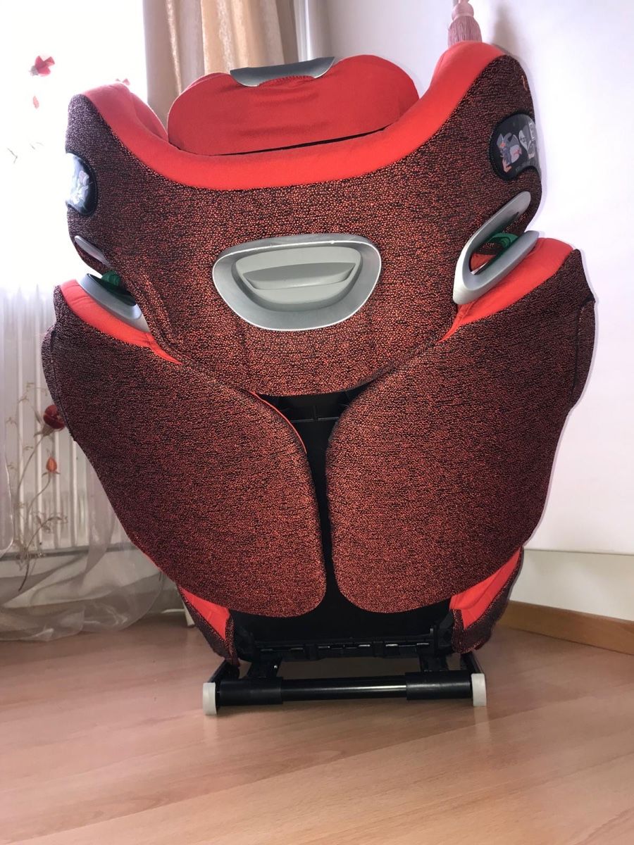 Cybex Auto-Kindersitze: Cyber Platinum Solution Zi-fix 100-150 cm  – Gebraucht aus Oberwil BL von Gutundsuperklein16 3