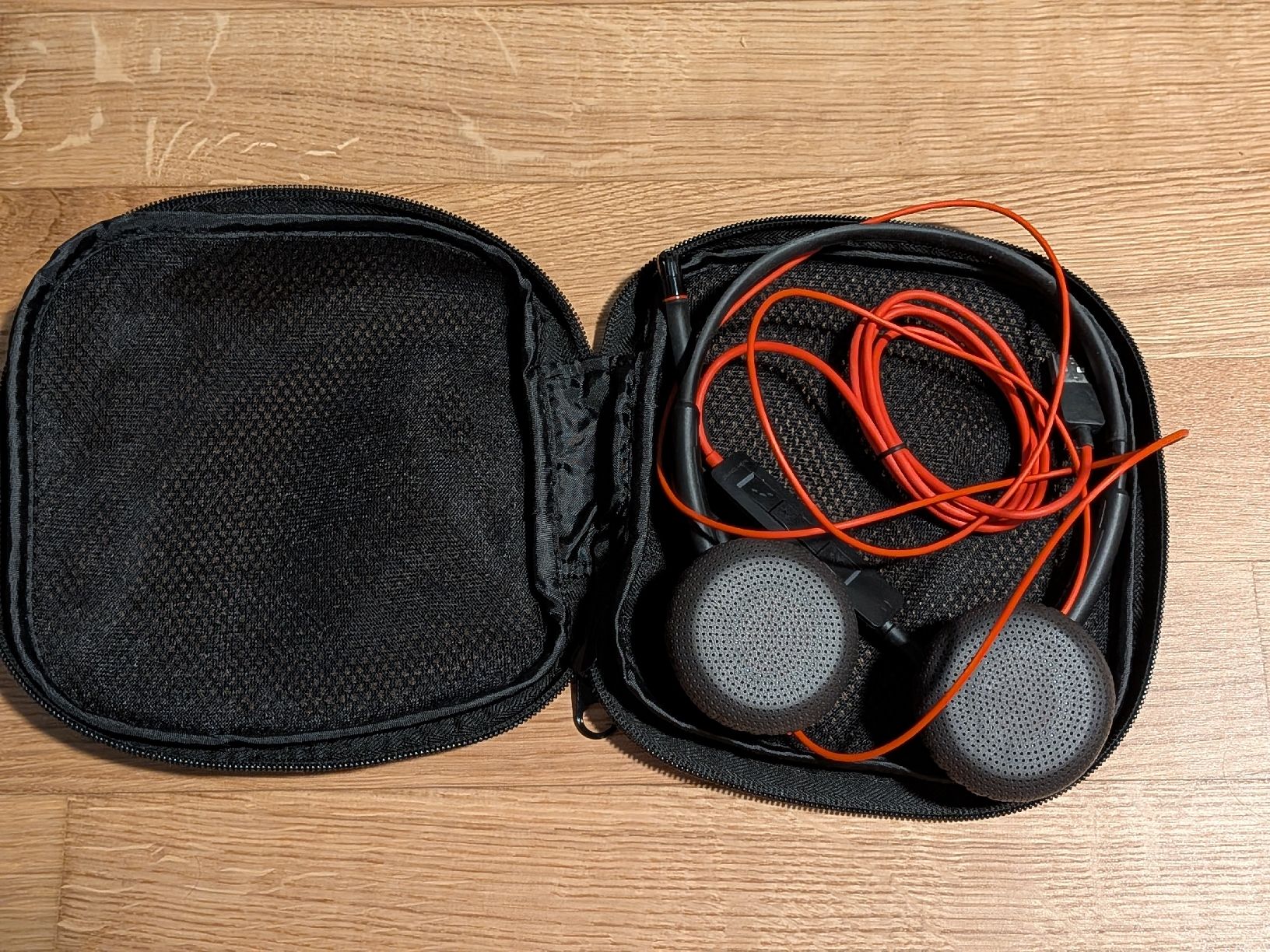 Plantronics Kopfhörer: Plantronics Headset schwarz neuwertig – Neu (gemäss Beschreibung) aus Schlieren von jon_t2zz 1