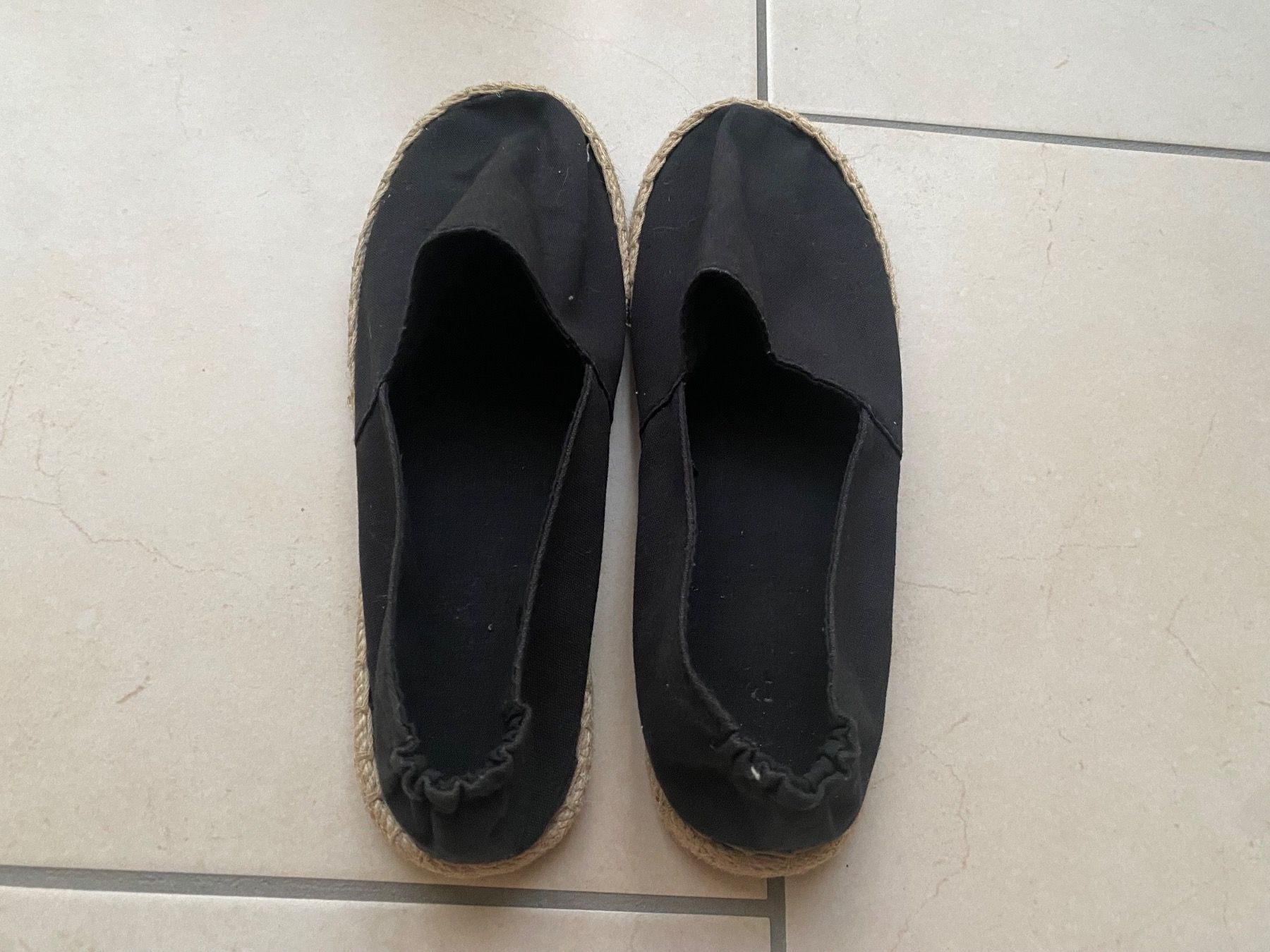 Scarpe da donna: Slipper in 38 – Usato da Altendorf venduto da Anjapple 1