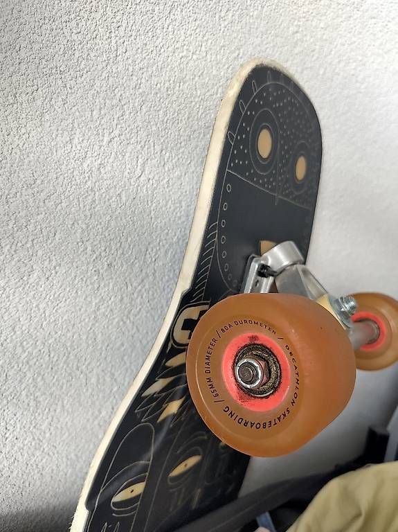 Decathlon Skateboards: Longboard Dance 500 Totem Mat – D'occasion à Morges par L_6688 2