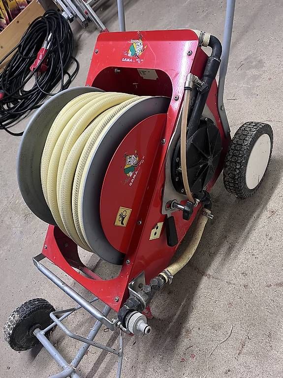 Toutes les machines: Reitplatzbewässer – D'occasion à Kyburg-Buchegg par misanthrop 1