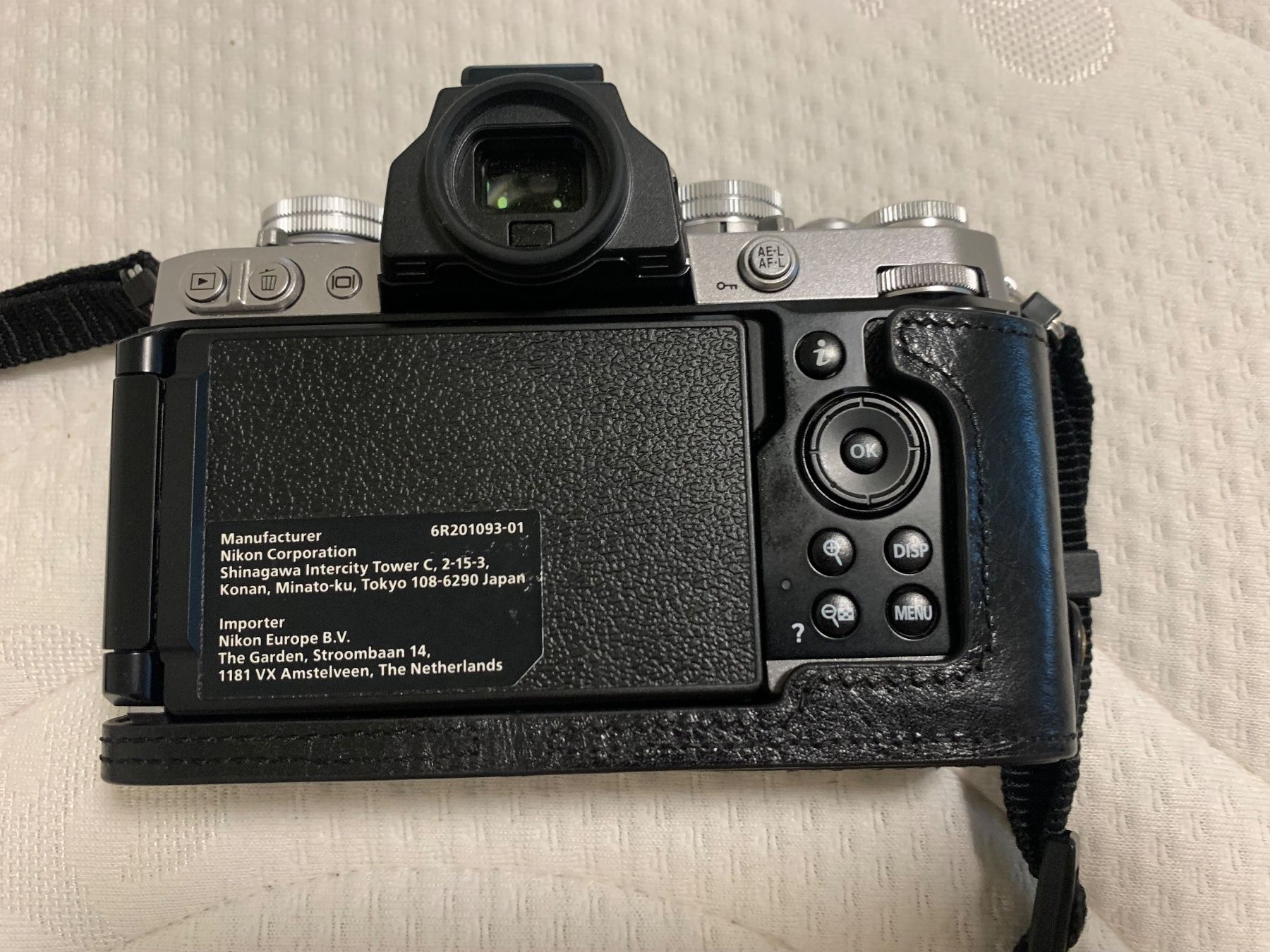 Nikon Fotocamera: Nikon ZFc Body+ Low Clicks+ Leather Camera Case worth 45 CHF – Nuovo (secondo la descrizione) da Schlieren venduto da Sunshine_0109 4