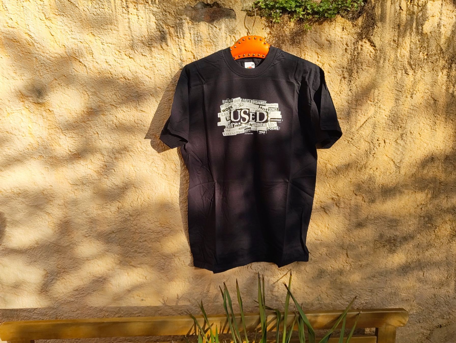 T-Shirts: The Used - VINTAGE UNWORN SHIRT – Neu (gemäss Beschreibung) aus St-Aubin-Sauges von Cradle_of_Shirt
