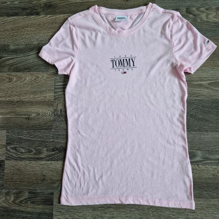 T-Shirt von Tommy Jeans, XS nur -7.00 CHF!