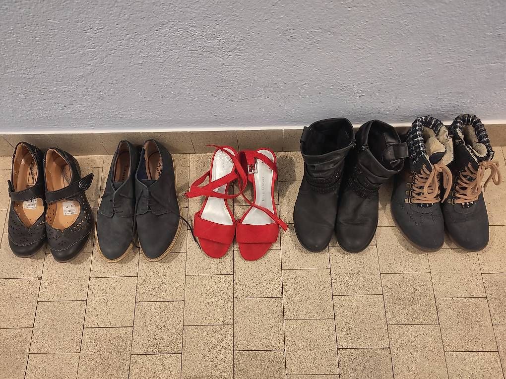 Scarpe da donna: Diverse Damenschuhe  – Usato da Luzern venduto da joh_8ys9 4