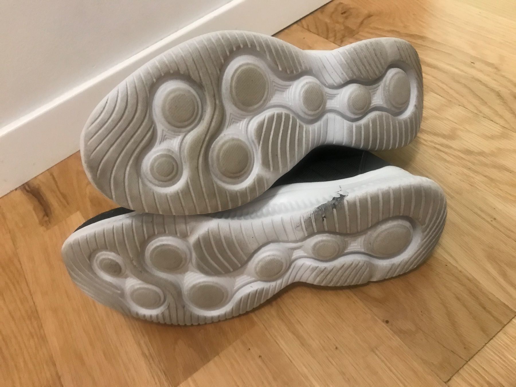 Repetto Damenschuhe: REPETTO Sneakers Trainers Gr 38 – Gebraucht aus Ebmatingen von dartim 2