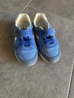 Schöne & gut erhaltene Sneaker in Gr. 28