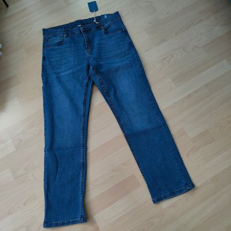 Herren Jeans  Kurzgrösse 26 mittelblau neu Fr. 10.-