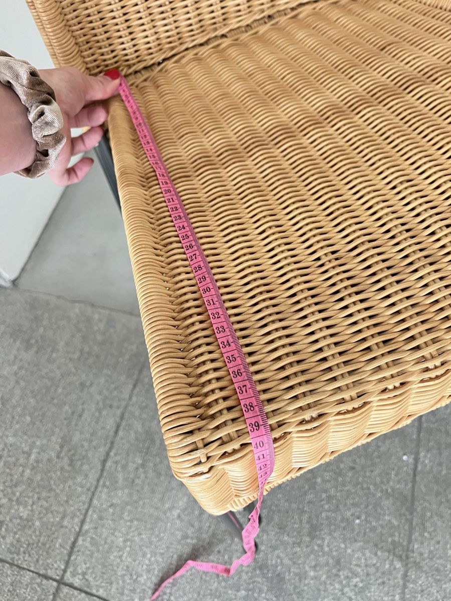 Stühle: 4 Rattan chair with metal legs, stackable, good condition – Gebraucht aus Zürich von pol_jh6m 2