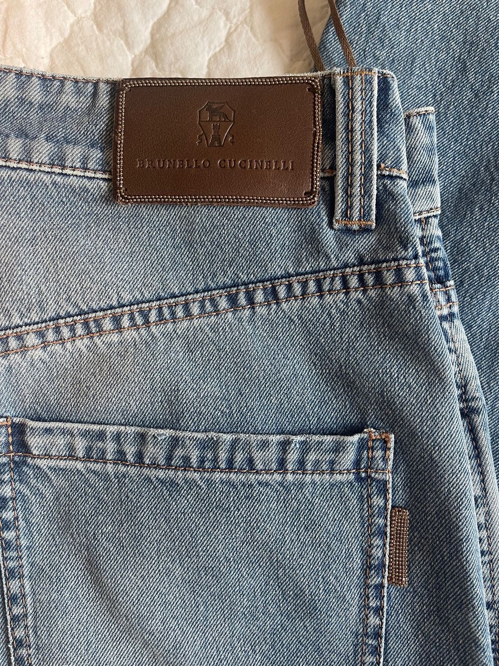 Brunello Cucinelli Jeans: Relaxed Jeans von Brunello Cucinelli – Usato da Zizers venduto da sarah_1987 1