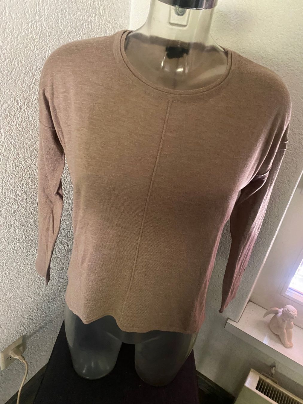 H&M T-Shirts: Langarm Shirt camel  Grösse XS – Gebraucht aus Allenwinden von Obalu