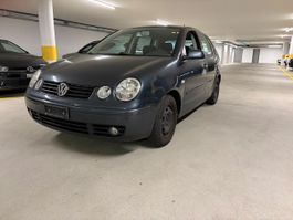 VW Polo 1.4 Limousine grau Jahrgang 2003 gebraucht
