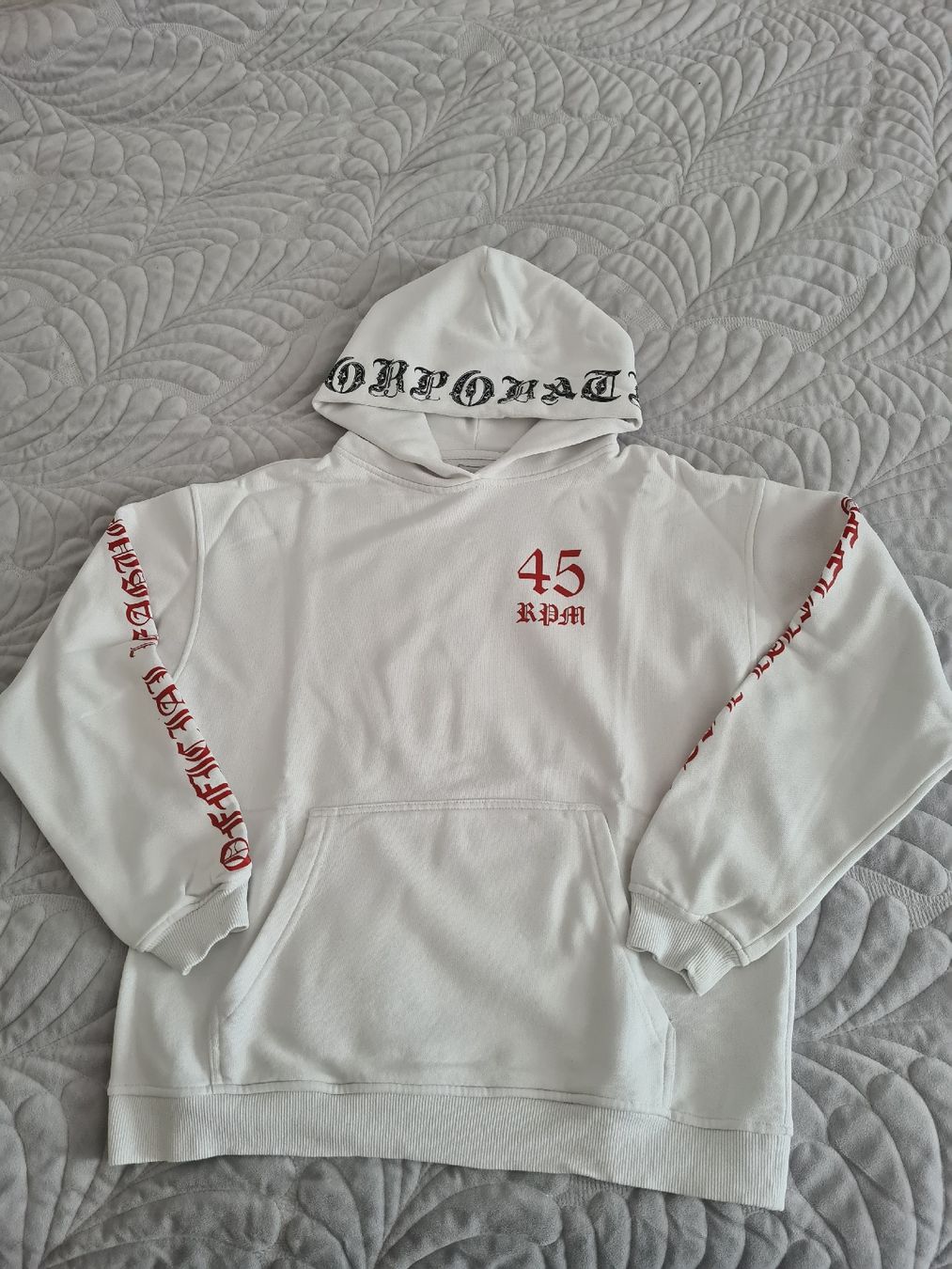 Pullover & Sweatshirts: Weisser Kapuzenpullover Forty Five, Gr. 14 – Gebraucht aus Winterthur von Jana1701