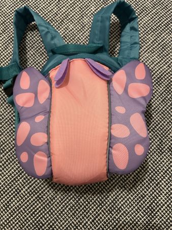 Kinderrucksack Schmetterling Design Grösse S guter Zustand