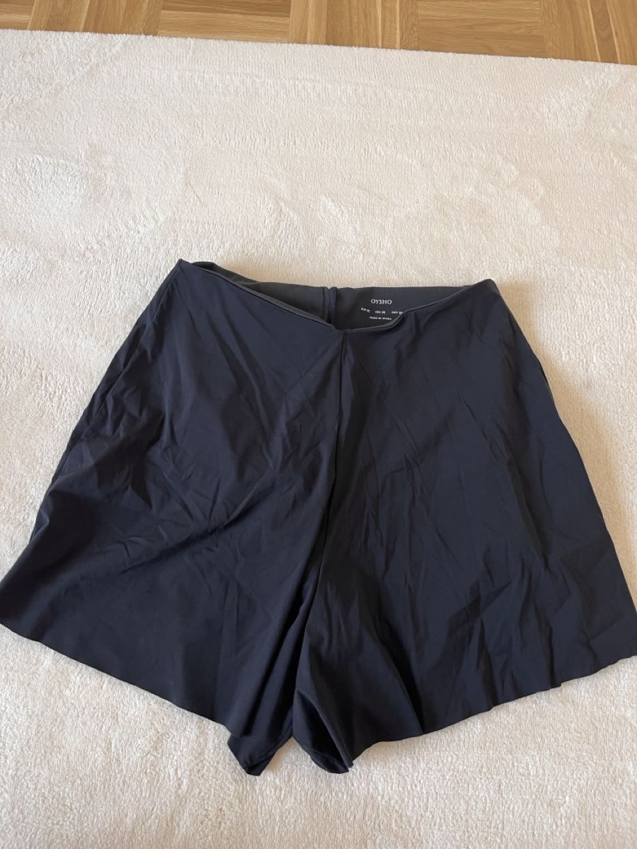 Oysho Hosen: Oysho Skort black size M  – Neu (gemäss Beschreibung) aus Zürich von pal_79mf