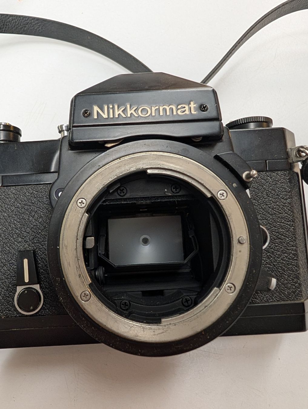 Nikkormat Fotocamera: Nikkormat FT2 mit 50mm Objektiv – Usato da Fislisbach venduto da HurtiBrocki 2