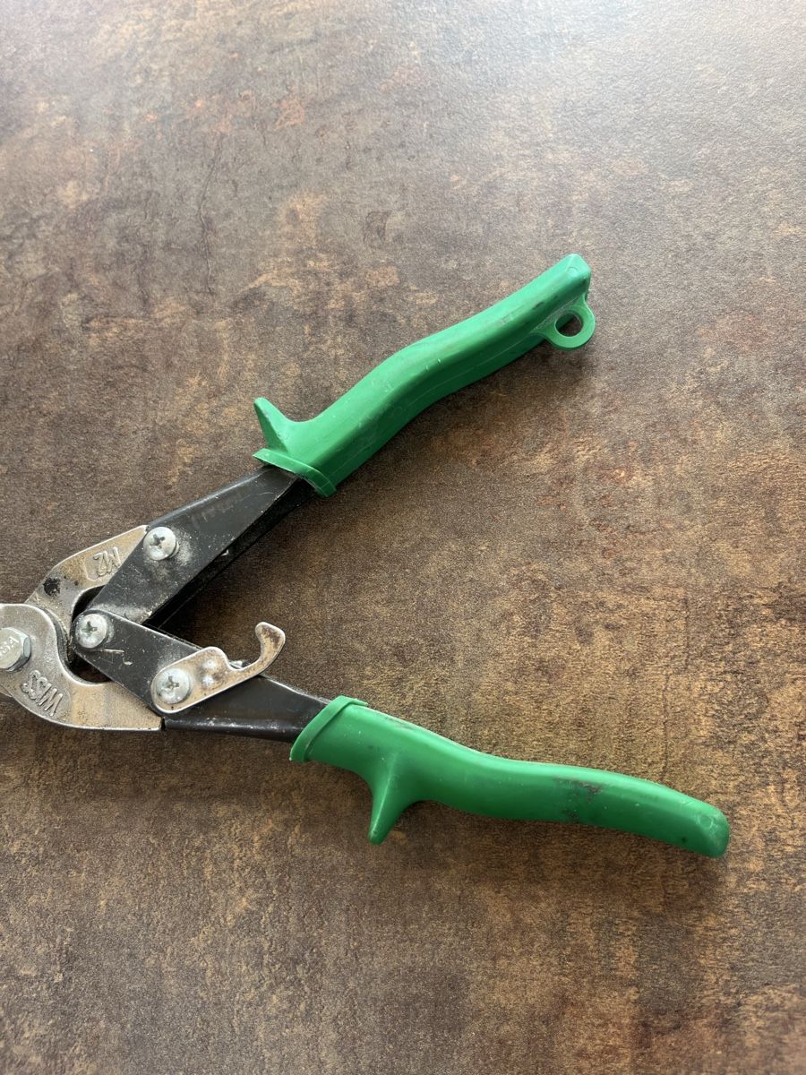 Tous les outils: Blechschere WISS M2 gebraucht – D'occasion à Würenlos par KLG_3TBs 3