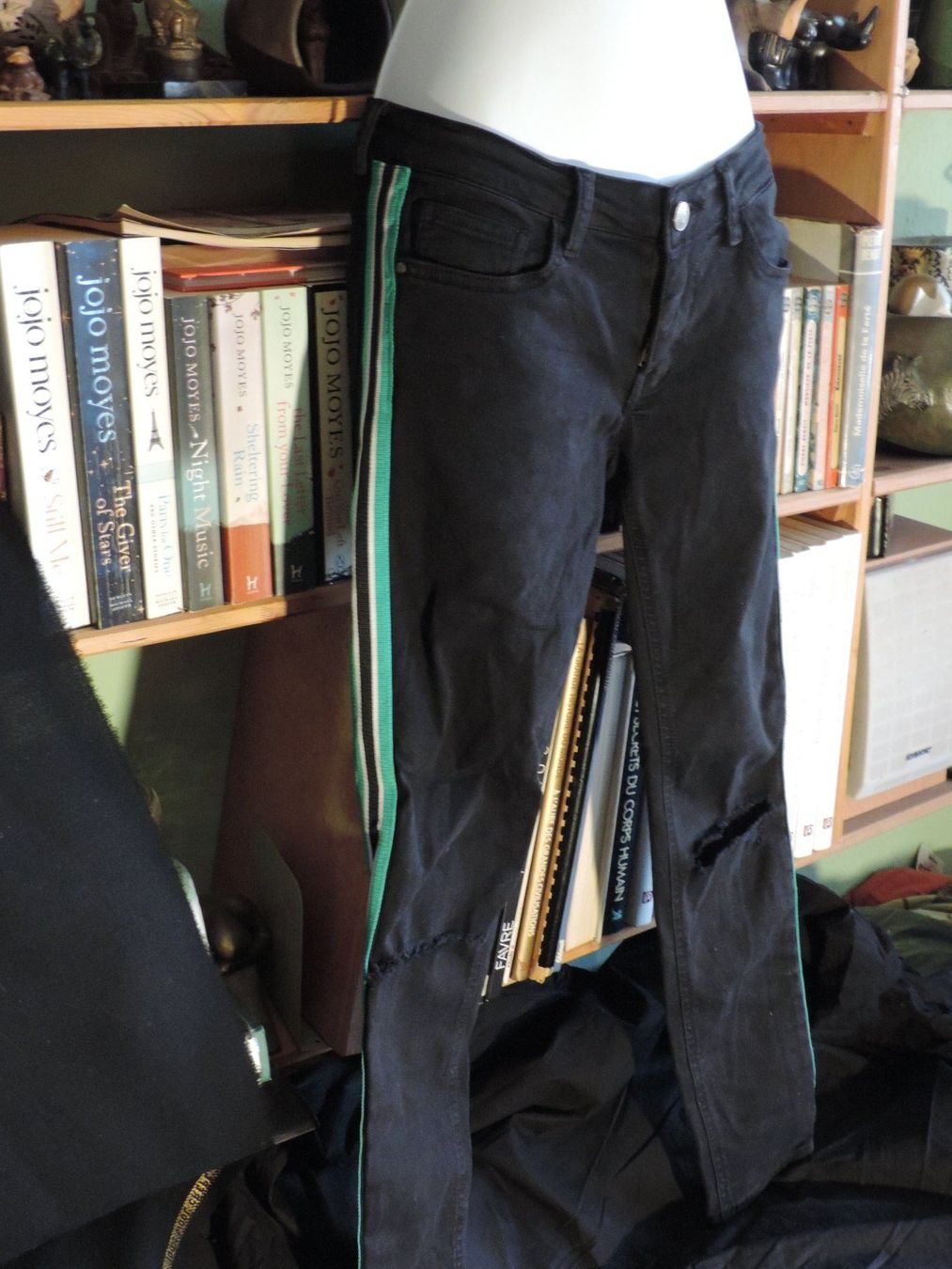 Hosen: pantalon noir stretch – Gebraucht aus Genève von Axelle333 4