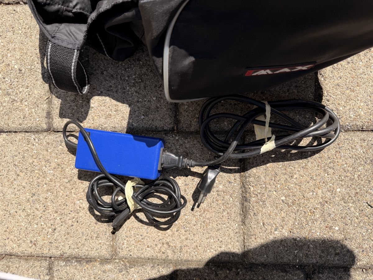 Big Max Trolleys: BigMax Nano Elektro-Golftrolley + PING Regenschirm – Gebraucht aus Schaffhausen von GreenApple212 5