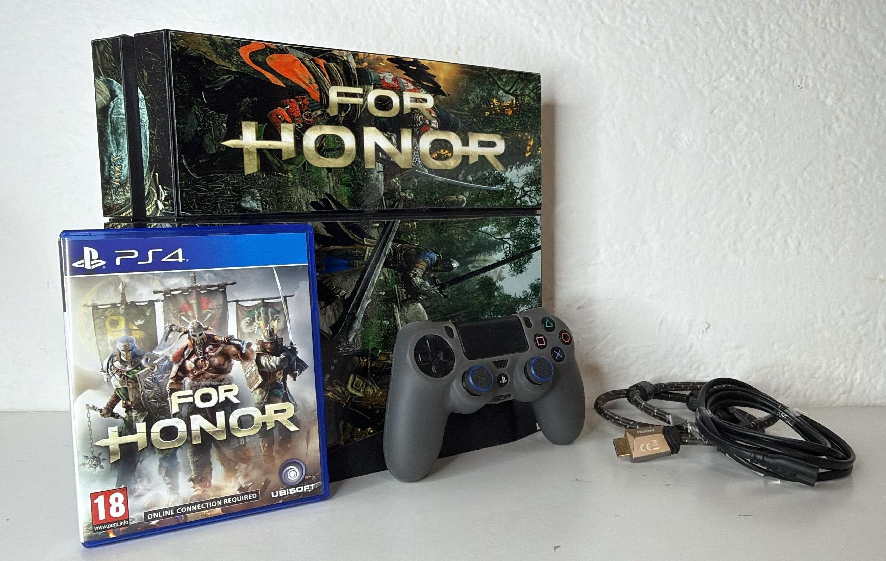 Sony Console: PS4 For Honor Edition inkl. Spiel & Controller 🎮 – Usato da Ehrendingen venduto da lax21 1