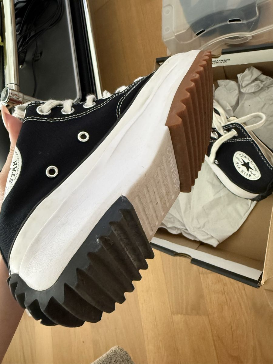 Converse Chaussures femmes: Converse Sneaker Schwarz Grösse 39 Damen – D'occasion à Winterthur par yar_dpp8 1