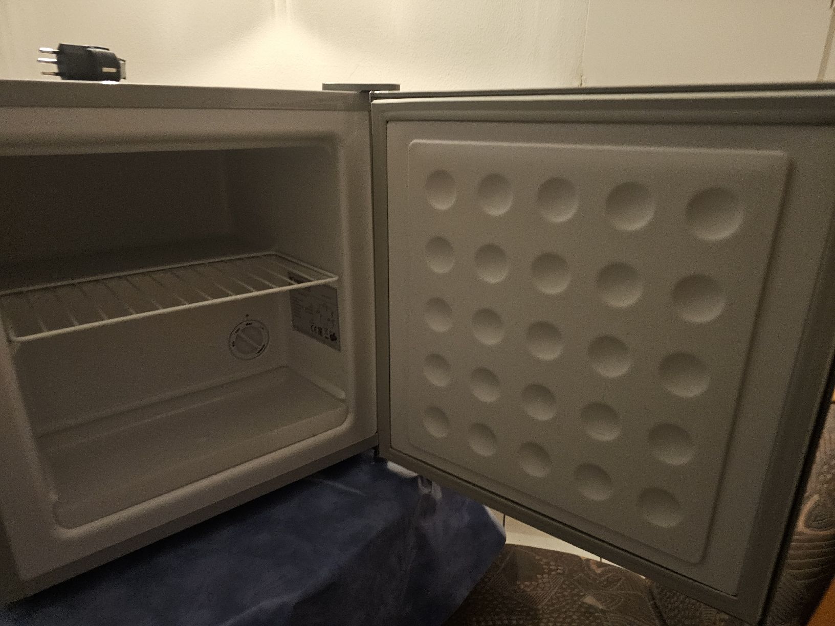 Kühlschrank: Gefrierschrank  – Neu (gemäss Beschreibung) aus Wauwil von bos_p6d2 2